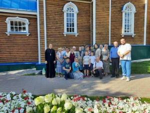 Прихожане храма Архангела Михаила Черемшанского благочиния совершили паломническую поездку в с. Ташла