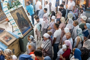 В селе Три озера прошли торжества по случаю дня памяти Тихвинской иконы Божией Матери