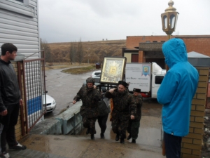 «Избавительница от бед» посетила храмы Покровского благочиния