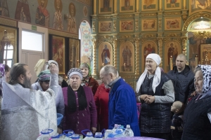 В день праздника Крещения Господня в храме во имя Пресвятой Троицы прошло праздничное богослужение