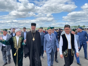 Епископ Пахомий принял участие в праздновании Сабантуя в Нижнекамске