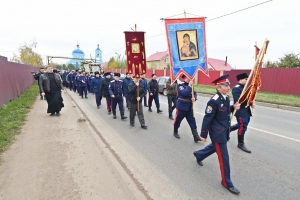 От храма к храму: в Нижнекамске завершился Покровский Крестный ход