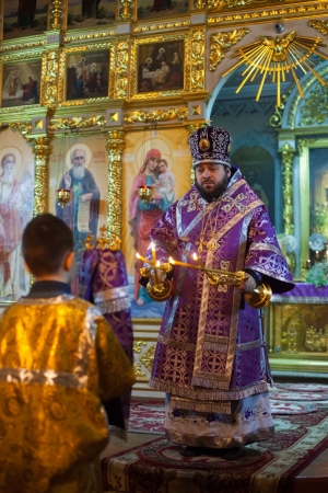 Епископ Игнатий совершил всенощное бдение в канун Крестопоклонной недели