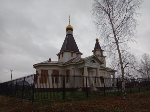 В день престольного праздника епископ Игнатий совершил Литургию в храме в честь великомученика Димитрия Солунского с. Шешминская крепость Черемшанского благочиния
