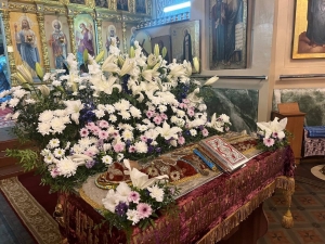 Славим погребение Твое - епископ Пахомий совершил Чин погребения Божией Матери 