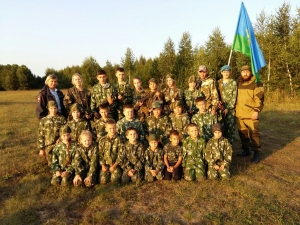 В Базарных Матаках священник провёл патриотическую игру с подростками