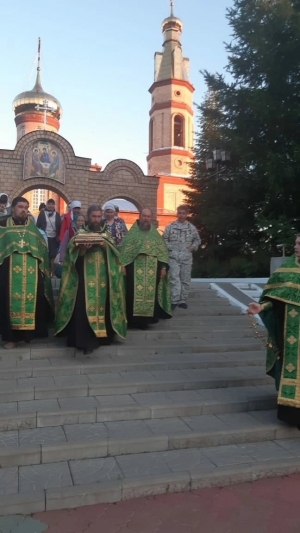 КОВЧЕГ С ЧАСТЬЮ ПОЯСА ПРЕСВЯТОЙ БОГОРОДИЦЫ ПОКИНУЛ НИЖНЕКАМСК