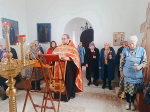 В храме великомученика Георгия Победоносца пос.Красный Ключ совершают молебны о мобилизованных воинах