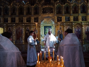 В Неделю 32-ю по Пятидесятнице, пред Богоявлением, епископ Игнатий совершил Божественную литургию в Свято-Никольском кафедральном соборе г. Чистополь