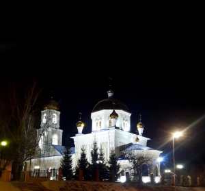 На архиерейском подворье храма св. прав. Иоанна Кронштадтского пос. Красный Ключ состоится ночная Литургия с сугубым молением о российском воинстве