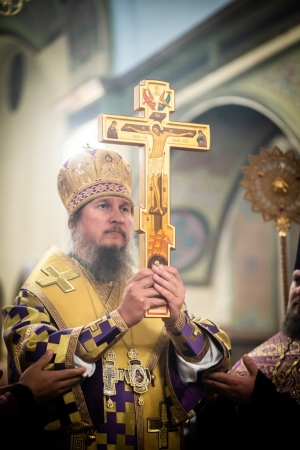 Поздравление епископа Чистопольского и Нижнекамского Пахомия  с праздником Крестовоздвижения