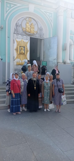 Прихожане храмов Нурлатского благочиния совершили паломническую поездку в Дивеево