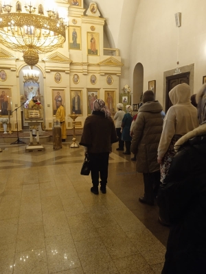 На архиерейском подворье храма св. прав. Иоанна Кронштадтского пос. Красный Ключ возносились молитвы о Российском воинстве