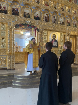 В Неделю о блудном сыне праздничное богослужение прошло в храме Рождества Христова города Нижнекамска