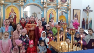 Детское Пасхальное богослужение в храме Николая Чудотворца Алькеевского благочиния.