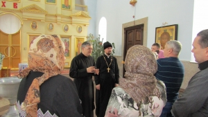 Огласительные беседы перед Крещением регулярно проходят на приходе п. Красный Ключ