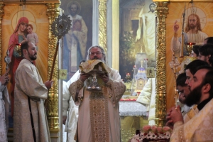 Глава Татарстанской митрополии возглавил Божественную литургию в Никольском кафедральном соборе г. Чистополь