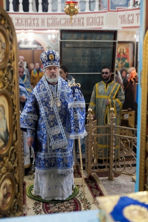 Моление у иконы Божией Матери «Скоропослушница»