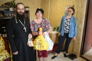 Многодетным семьям Спасского района помогли продуктами