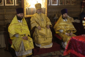 Божественная Литургия в храме Святых Новомучеников Чистопольских