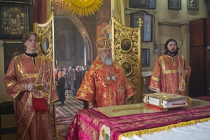 АРХИЕРЕЙСКОЕ БОГОСЛУЖЕНИЕ В СВЕТЛЫЙ ПОНЕДЕЛЬНИК