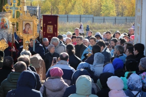 В праздник Покрова Пресвятой Богородицы в Нижнекамске состоялся традиционный крестный ход