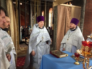 В строящемся храме с. Егоркино вновь состоялась Божественная Литургия