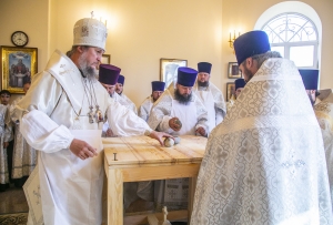 Исторический день – епископ Пахомий совершил чин великого освящения Казанского храма п. Красный Ключ 