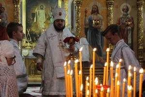 В праздник Преображения Господня епископ Игнатий совершил  Божественную литургию в Свято-Никольском кафедральном соборе г. Чистополь