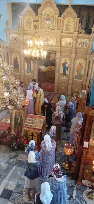 В праздник Рождества Крестителя Господня Иоанна в Ильинском храме города Нурлата состоялось праздничное богослужение