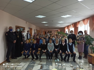 Благочинный Черемшанского округа принял участие во встрече со школьниками