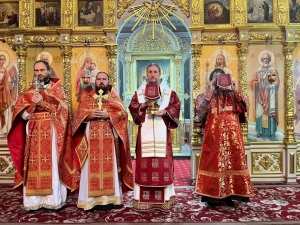 Память праведника - епископ Пахомий совершил праздничную Литургию в кафедральном соборе