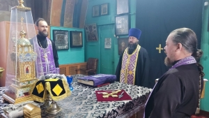 В храме Казанской иконы Божией Матери г. Чистополь совершены великопостные богослужения и Литургия Преждеосвященных Даров