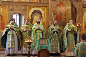 Престольные торжества в храме поселка Камские Поляны