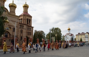 Крестный ход к разрушенному в советское время храму совершили алексеевцы 1 октября