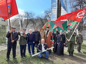 Священнослужители Чистопольского благочиния приняли участие в автопробеге, приуроченном к 77-й годовщине Победы в Великой Отечественной войне