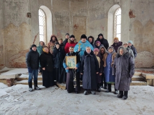 Старинный храм Сретения Господня с. Поповка отметил престольный праздник