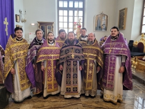 Духовенство Чистопольской епархии приняло участие в праздничном богослужении в кафедральном соборе Казанской иконы Божией Матери