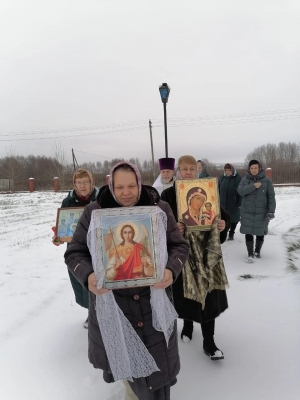 Престольные торжества прошли в храме Архангела Михаила с. Кармалы Покровского благочиния