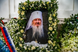 В Татарстанской митрополии молитвенно помянут митрополита Феофана (Ашуркова) в годовщину смерти архипастыря