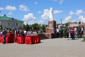 Священнослужители Черемшанского благочиния совершили отпевание Евгения Зорина, погибшего во время спецоперации на Украине