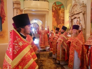 Архиерейское Богослужение в Нижнекамске и расширенное совещание Епархиального Совета