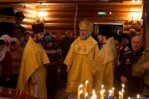 Архиерейское Богослужение в Неделю по Рождестве Христовом в Нижнекамске