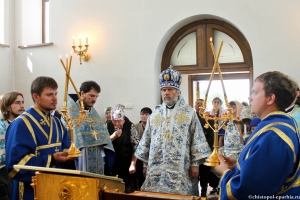 Архиерейское богослужение в храме Рождества Христова с. Черемшан