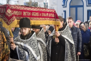 В Никольском соборе была совершена утреня с чином погребения плащаницы Спасителя