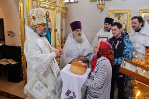 Архиерейское богослужение в день Отдания праздника Рождества Христова