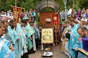 Крестным путём к Богородице