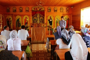 В храме Воскресения Христова начала работать Летняя школа для христиан